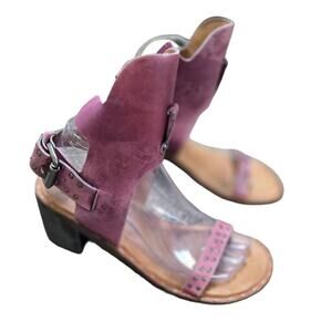 Free people Happiness Heeled Sandals size 39 missing top strap see photos